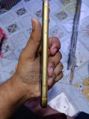 অ্যাপল আইফোন ১১ ২৫৬ জিবি ইয়েলো