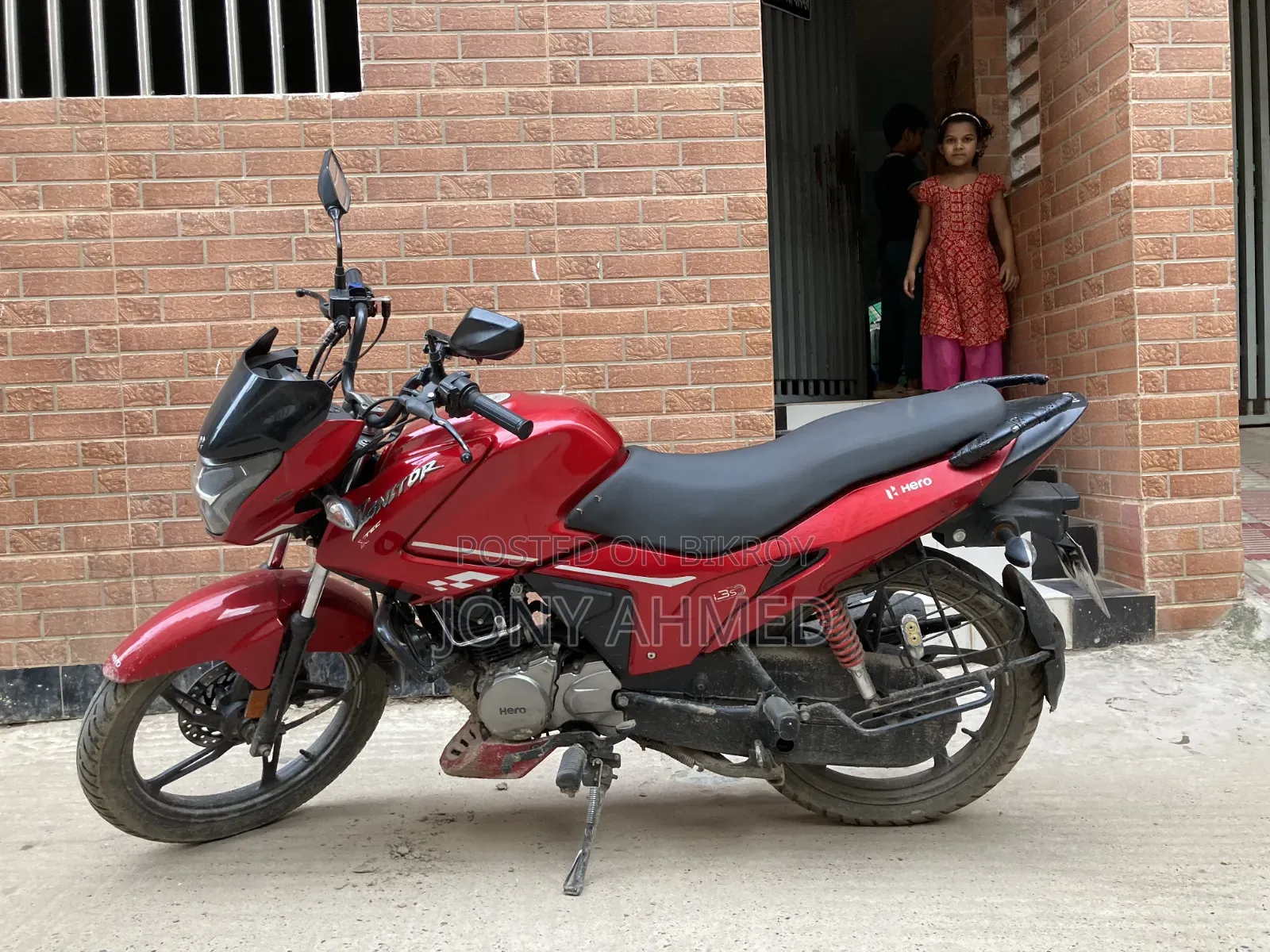 হিরো ইগনিটর ২০২৩ লাল