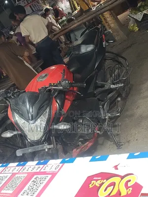 Bajaj Pulsar 150 2022 Red