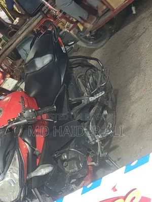 Bajaj Pulsar 150 2022 Red