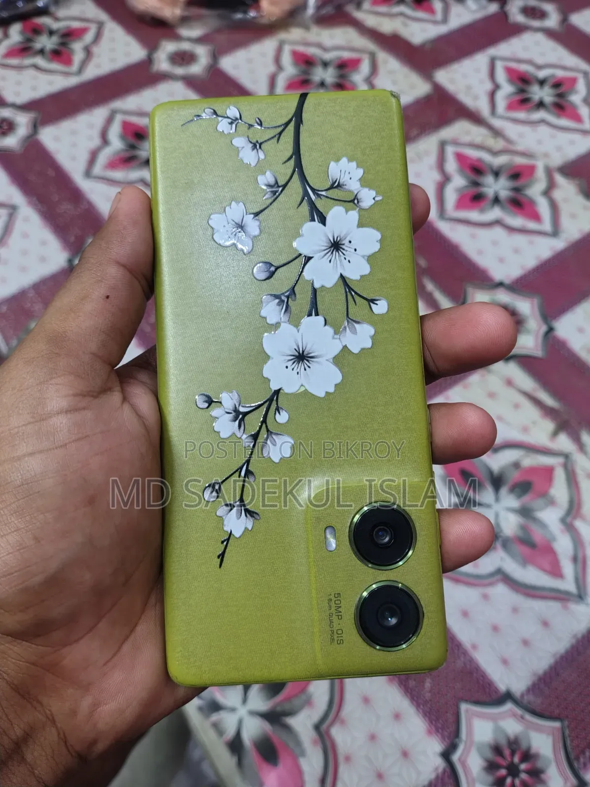 মোটর চলা মোটো জি৮৫ ১২৮ জিবি হলুদ