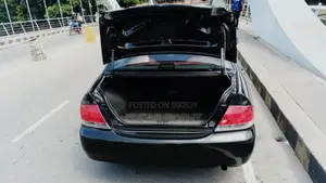 মিতসুবিশি ল্যান্সার ২০১১ ব্ল্যাক