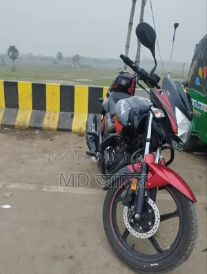 হিরো হাংক ২০২৩ কালো