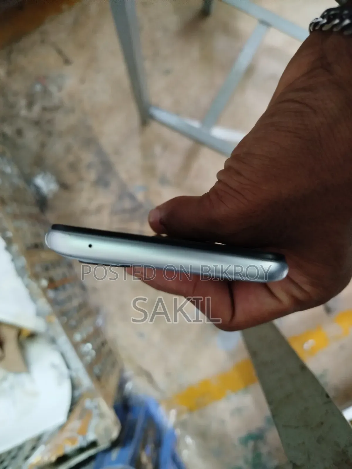 রিয়েলমি ৭ ৫জি ১২৮ জিবি হোয়াইট