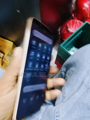 Oppo F5 32 GB Gold