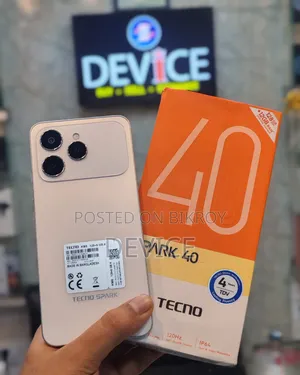 Tecno Spark 40 128 GB Blue