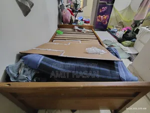 3.5 ফিট বাই 7 ফিট সিঙ্গেল খাট বিক্রয় হবে।।