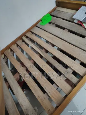 3.5 ফিট বাই 7 ফিট সিঙ্গেল খাট বিক্রয় হবে।।