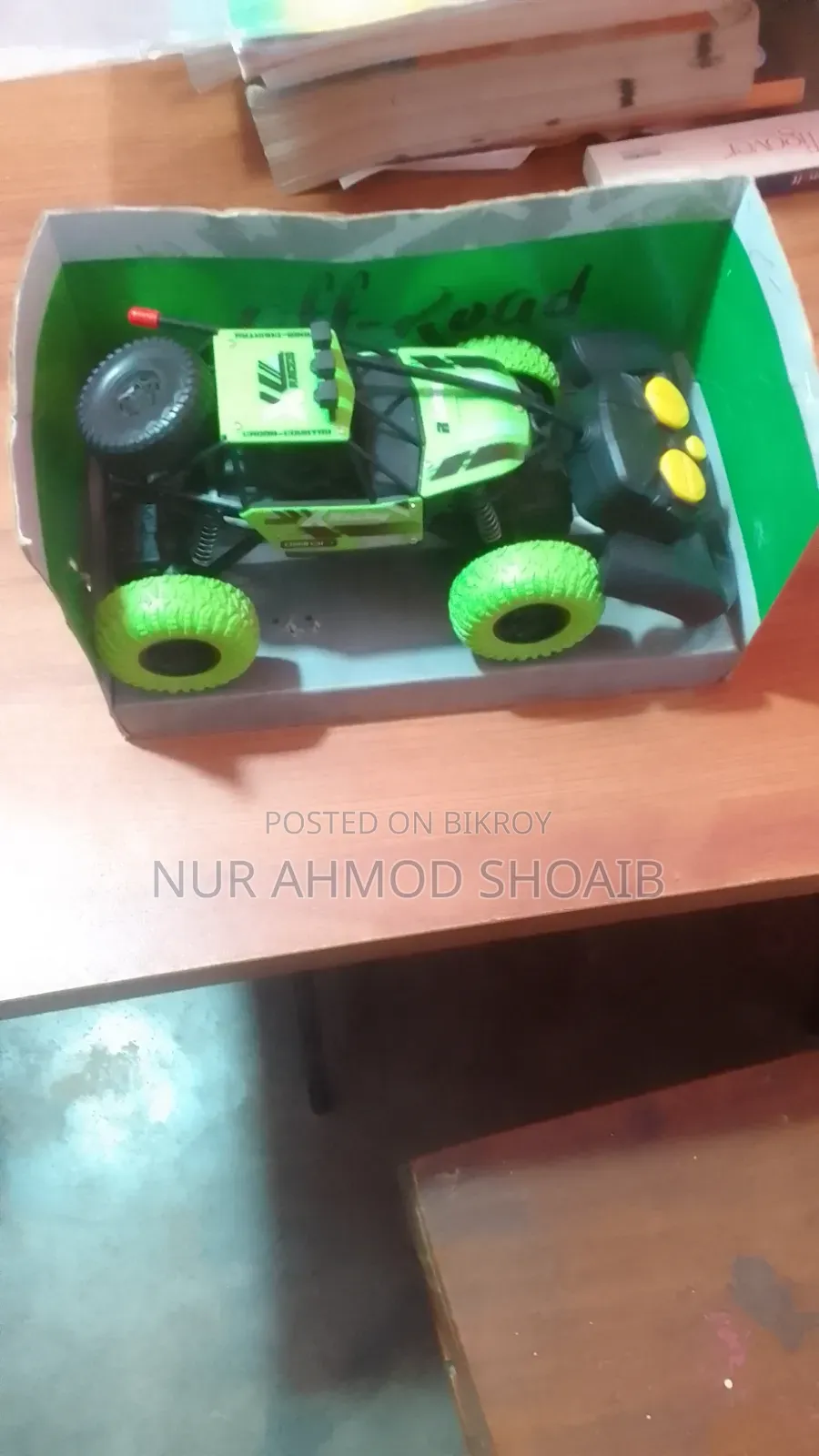 অফ-রোড মনস্টার কার বিক্রয়ের জন্য