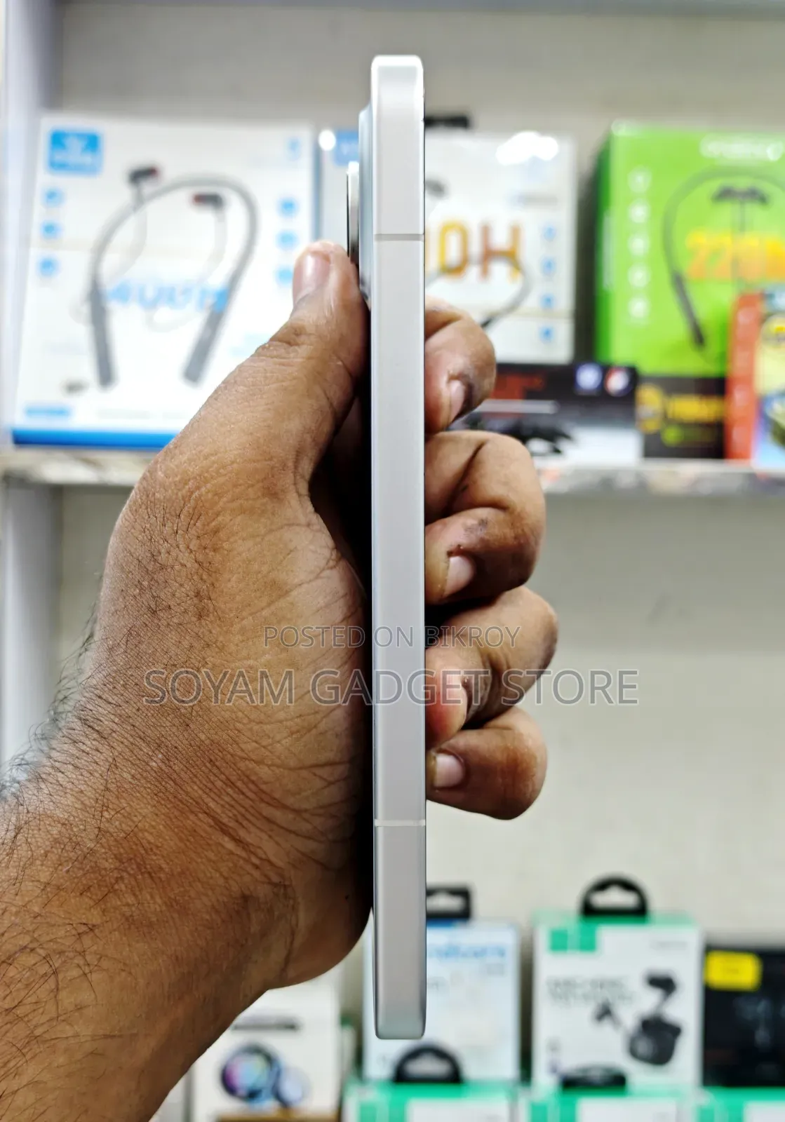 হনার ৫০০ ২৫৬ জিবি হোয়াইট