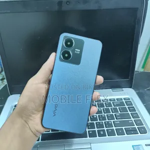 Vivo Y22 128 GB Blue