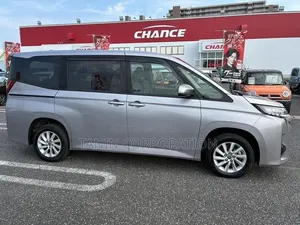 Toyota Noah 2022 Brown