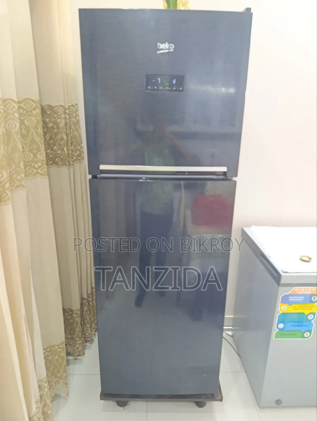 Refrigerator