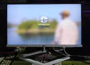 Desktop Computer MSI Model 8GB AMD Ryzen 5 SSD 512GB