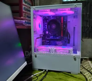 Desktop Computer MSI Model 8GB AMD Ryzen 5 SSD 512GB
