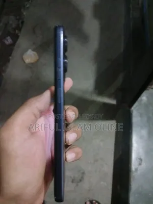 মোটরোহলা মোটো জি৩৫ ১২৮ জিবি কালো