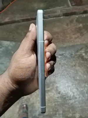 সনি এক্সপেরিয়া ৫ আইভি ১২৮ জিবি সাদা