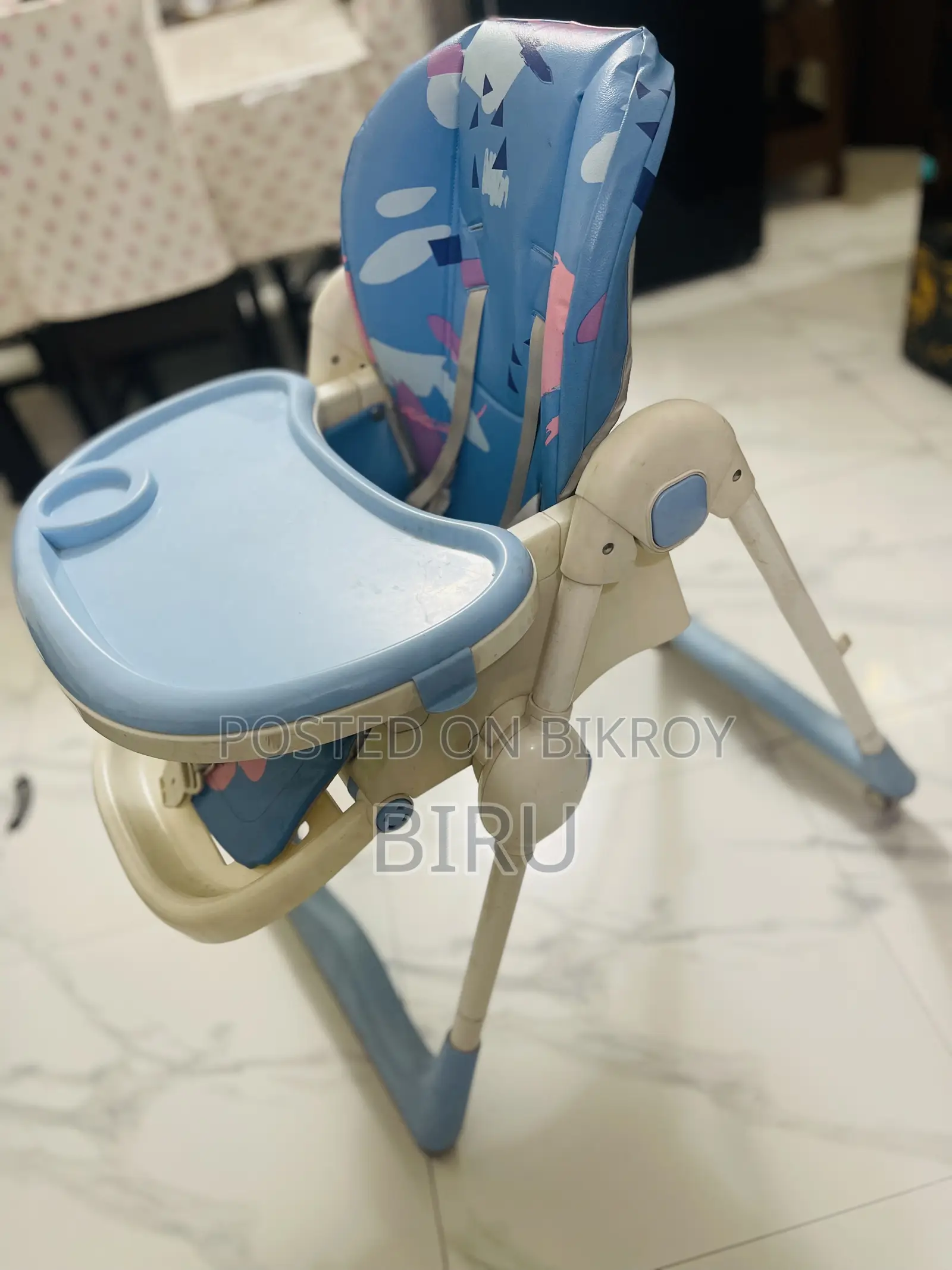 বেবি হাই চেয়ার