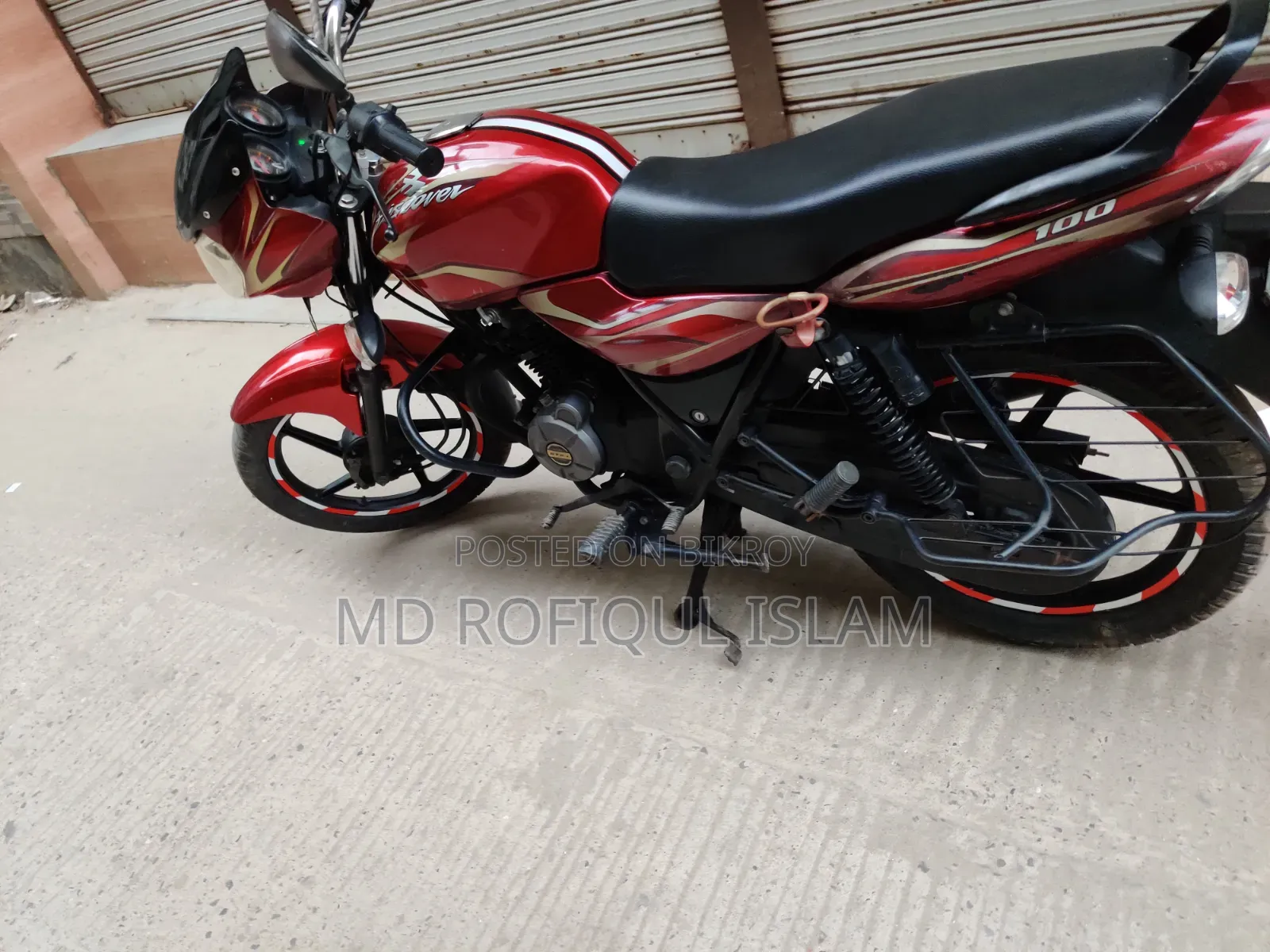বাজাজ ডিসকভার ১০০ ২০১২ রেড