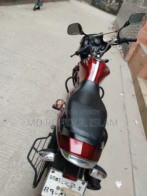 বাজাজ ডিসকভার ১০০ ২০১২ রেড