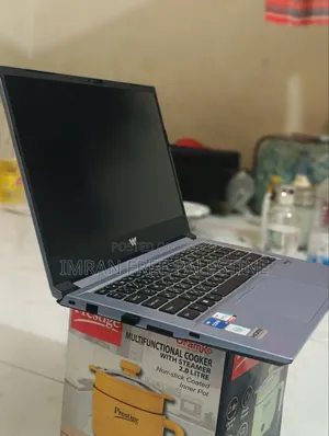 ল্যাপটপ ৮জিবি ইন্টেল কোর আই৫ এসএসডি ৫১২জিবি