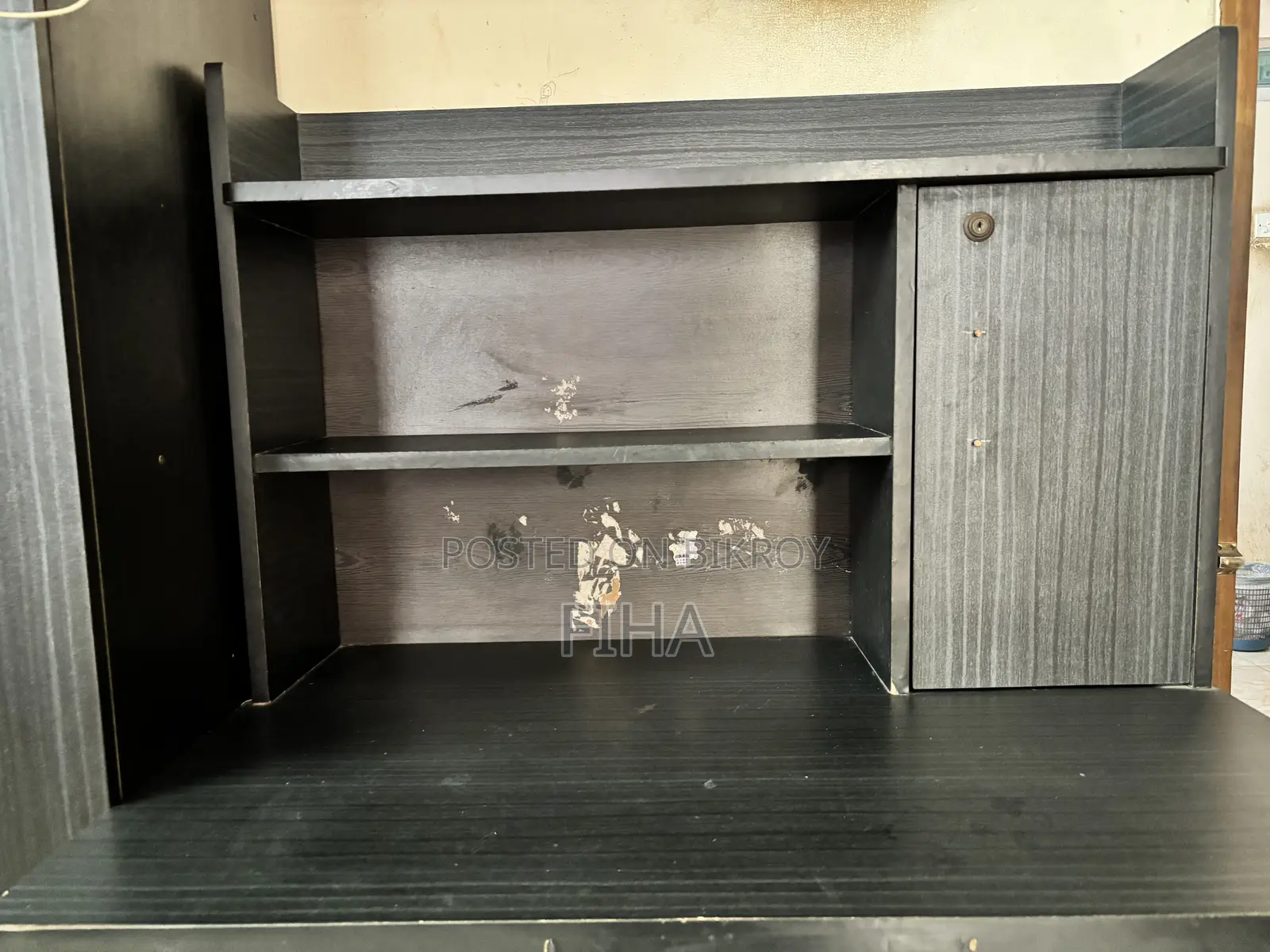 Reading Table
