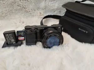 Sony Alfa 6000d Kit Lans