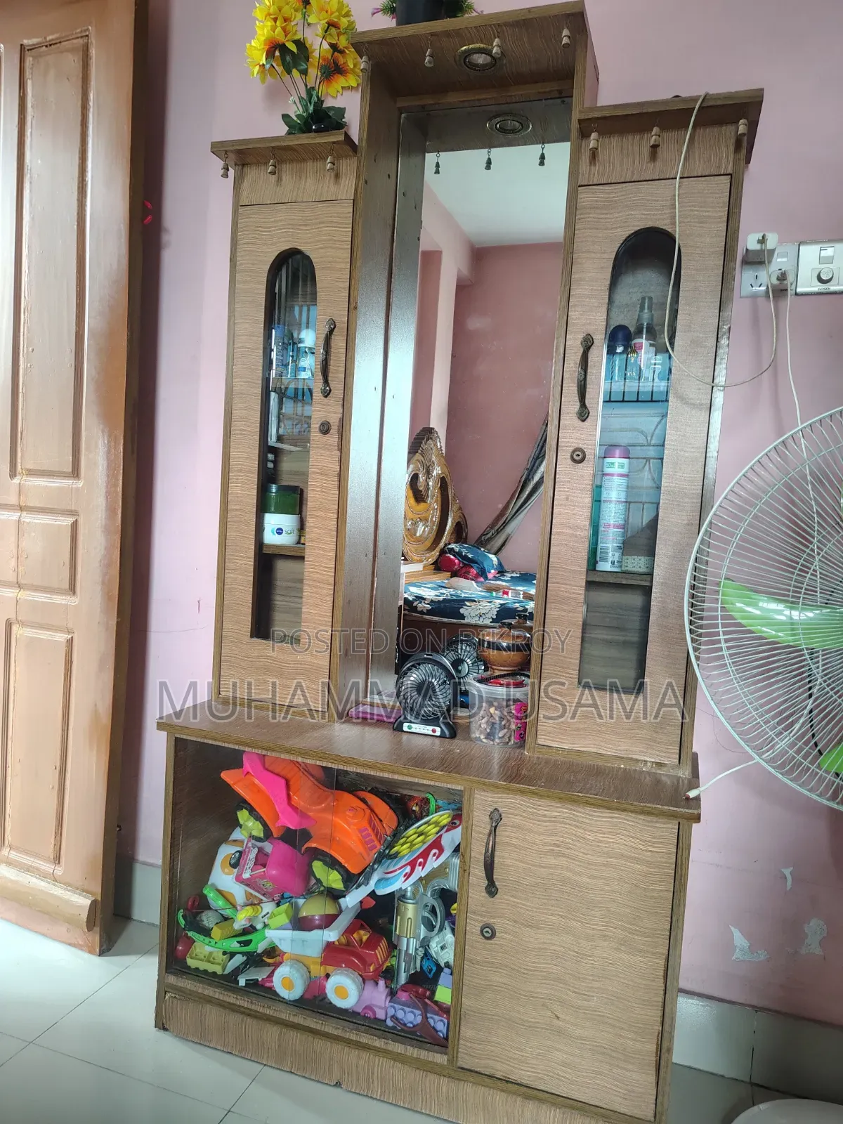 Dressing Table and Wardrobe