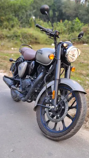 রয়েল এনফিল্ড ক্লাসিক ৩৫০ ২০২৪ গ্রে