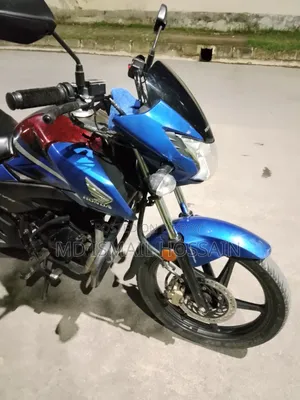 হোন্ডা লিভো ২০২৩ নীল