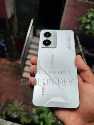 নতুন রিয়েলমি পি৩ আল্ট্রা ১২৮ জিবি সাদা
