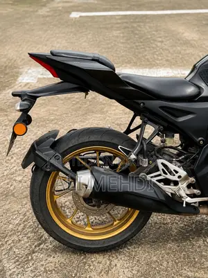 Yamaha 2023 Black