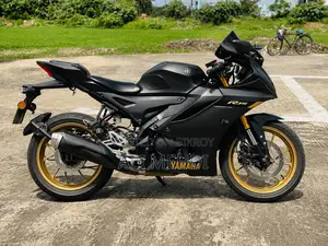 Yamaha 2023 Black
