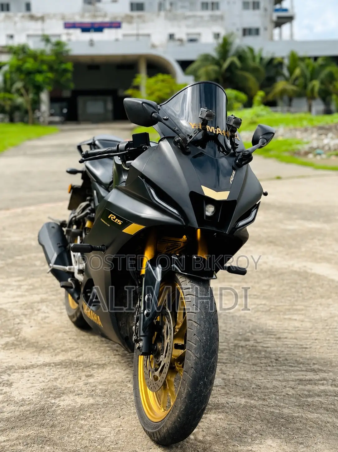 Yamaha 2023 Black