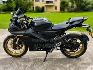 Yamaha 2023 Black
