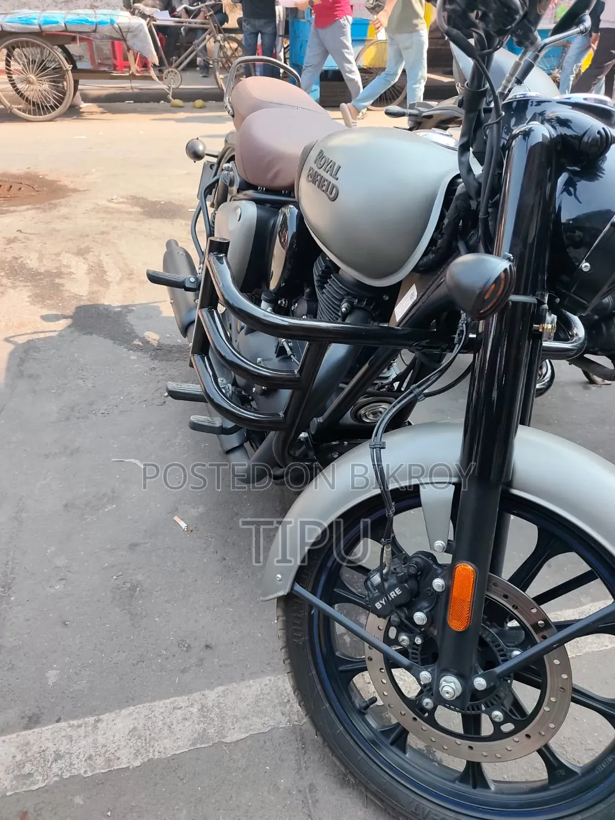 Royal Enfield Classic 350 2024 Gray
