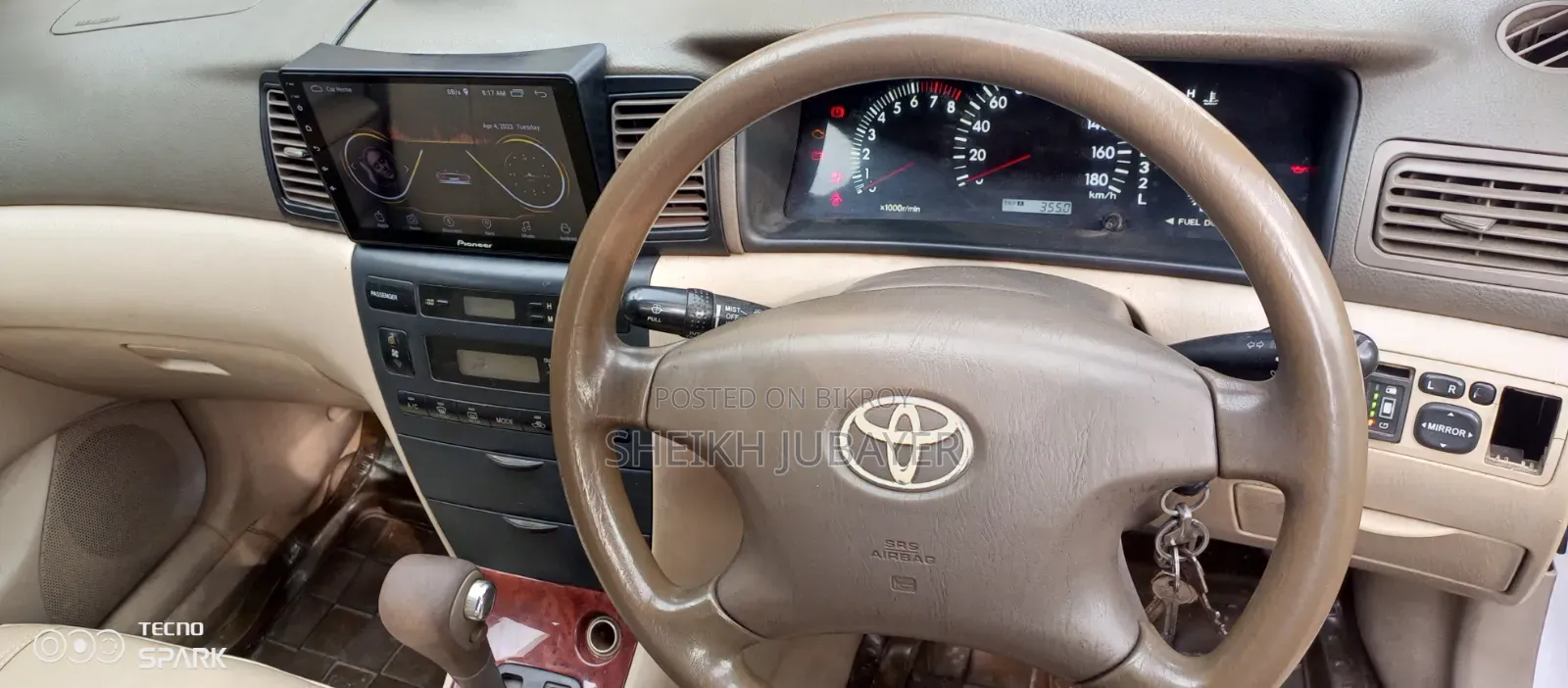 Toyota Corolla 2001 White