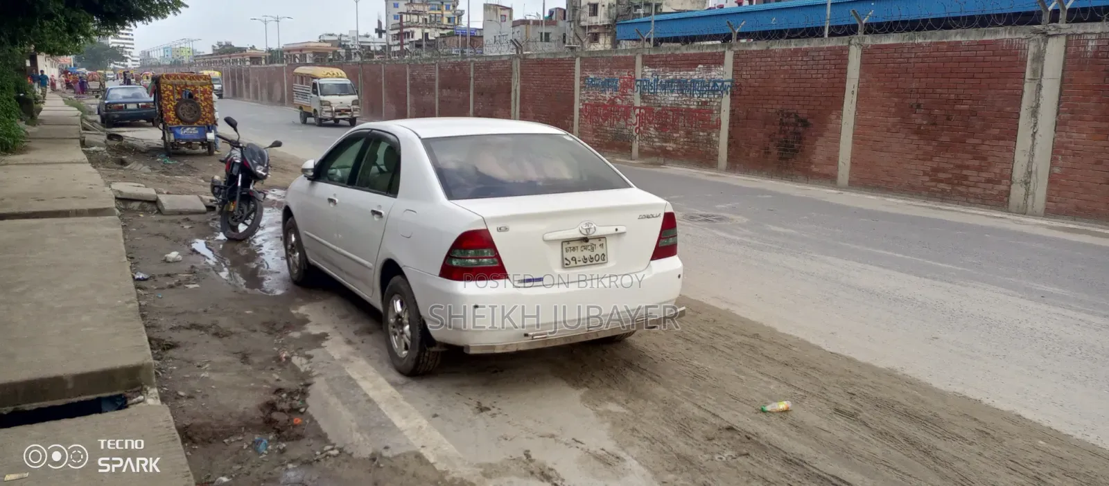 Toyota Corolla 2001 White