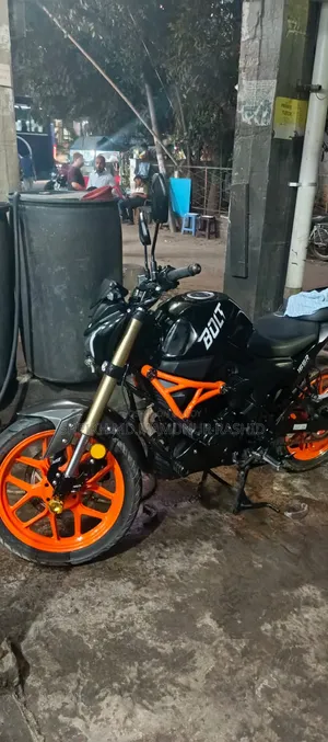 Runner Bolt 165R 2022 Black