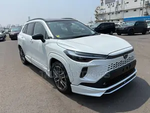 Toyota Corolla Cross 2025 Pearl