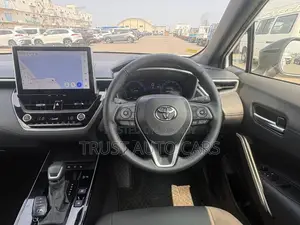 Toyota Corolla Cross 2025 Pearl