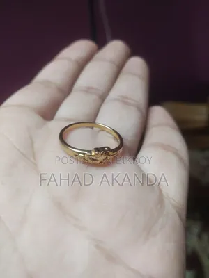 Elegant Gold Plated Floral Ring – Grade A