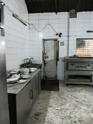 8 Bedroom House in Baridhara for Rent