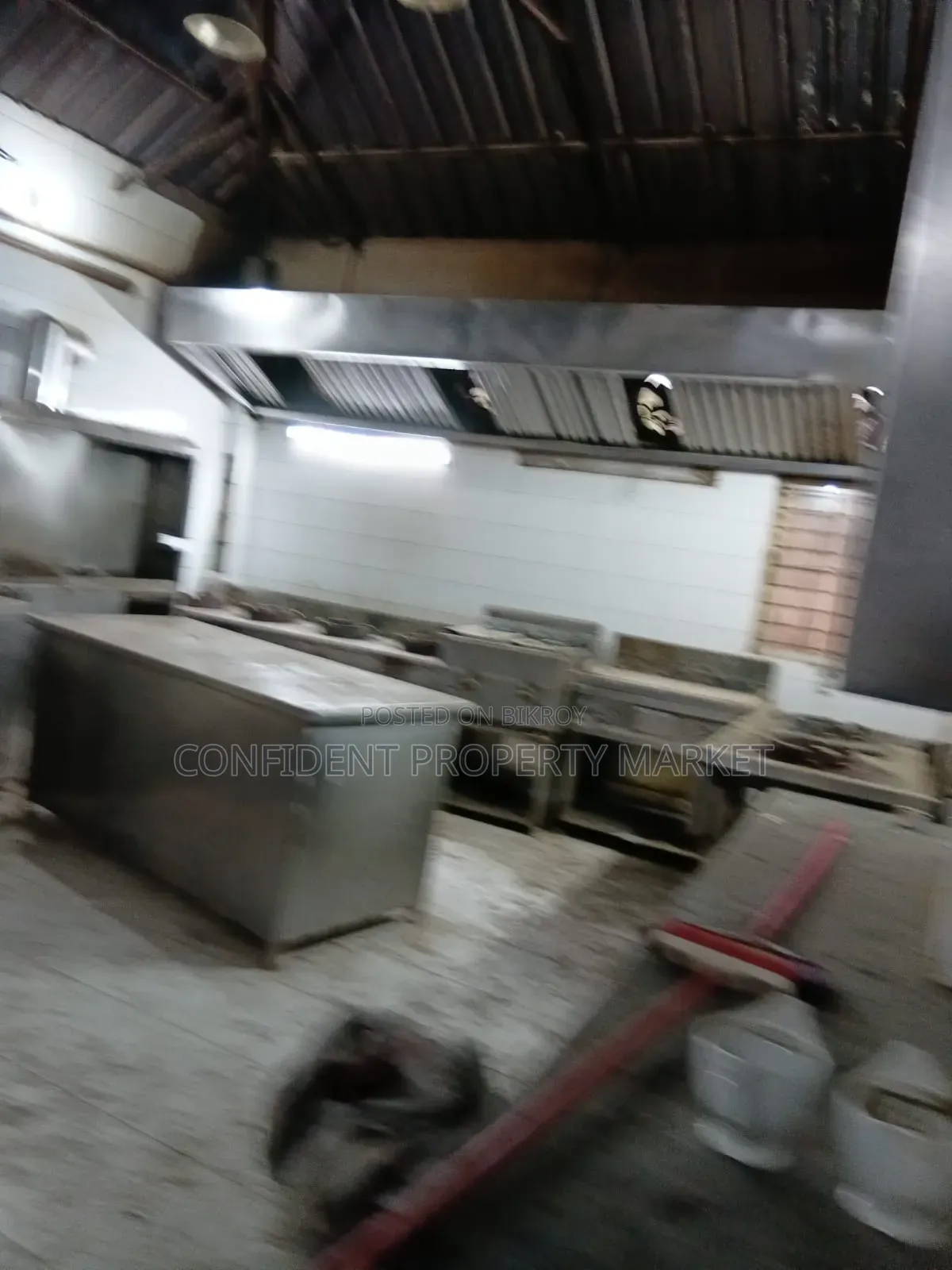 8 Bedroom House in Baridhara for Rent