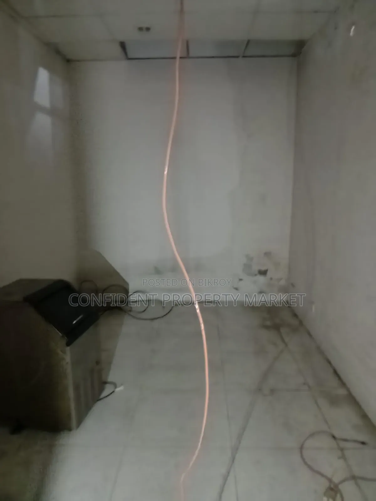 8 Bedroom House in Baridhara for Rent