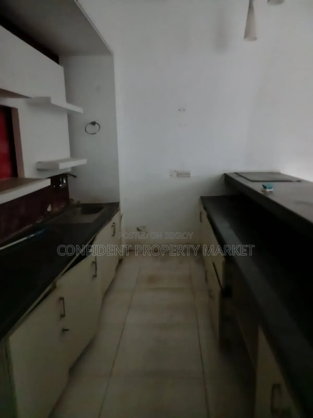 8 Bedroom House in Baridhara for Rent
