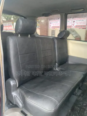 Toyota Noah 2002 Maroon