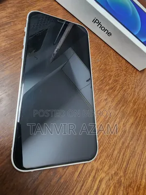অ্যাপল আইফোন ১২ ৬৪ জিবি হোয়াইট