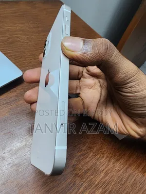 অ্যাপল আইফোন ১২ ৬৪ জিবি হোয়াইট
