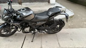 New Hero Xtreme 125R 2024 Black